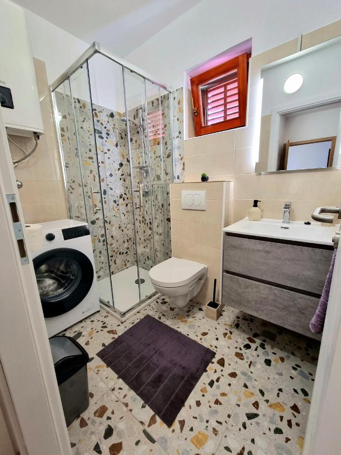 Julia Daire Biograd Na Moru Dış mekan fotoğraf